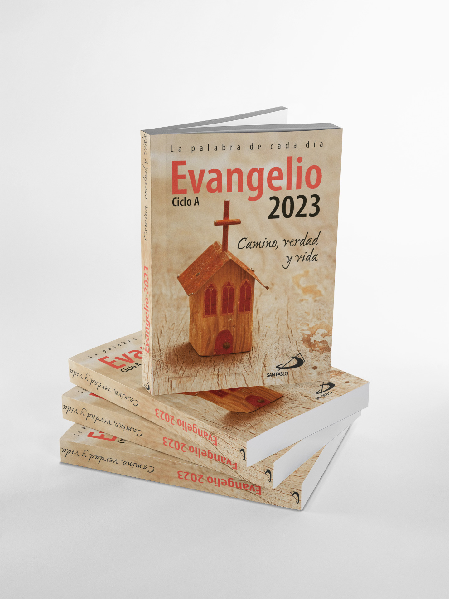 Cuatro ejemplares del Evangelio 2023 de la Editorial San Pablo
